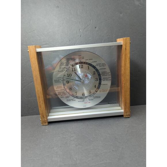 VTG MCM Verichron GMT World Time Quartz Mantel Clock Works Red Airplane 2nd Hand - Picture 1 of 12